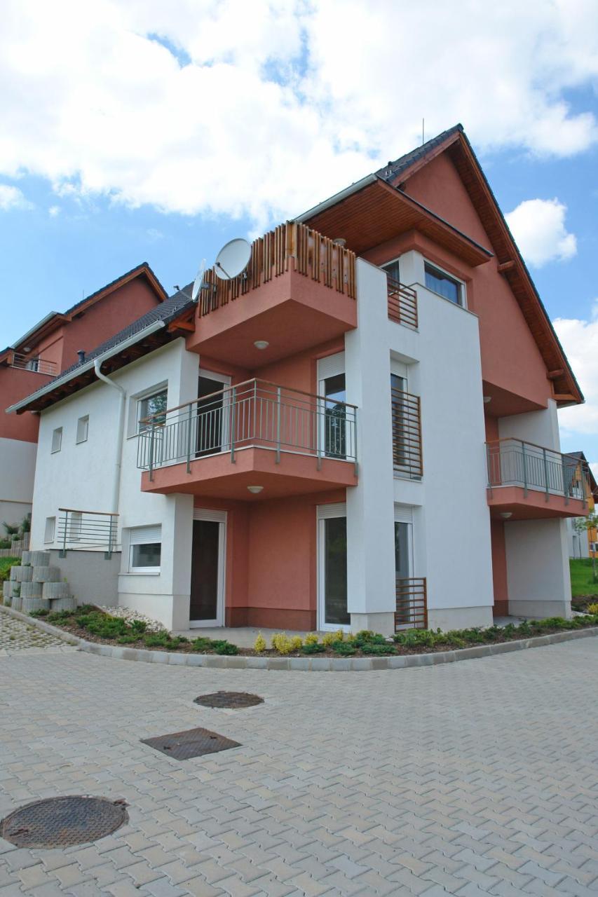 Roselio Sky Residence Hévíz Exterior foto